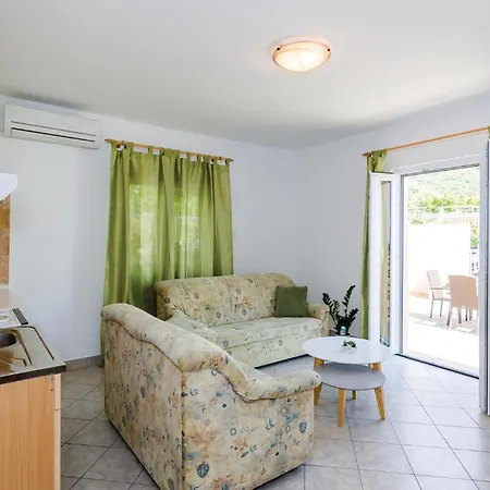 Three-bedroom In Plat